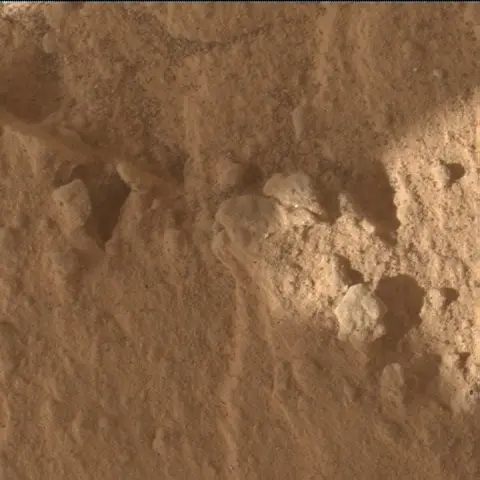 Sol 3916: Mars Hand Lens Imager (MAHLI)