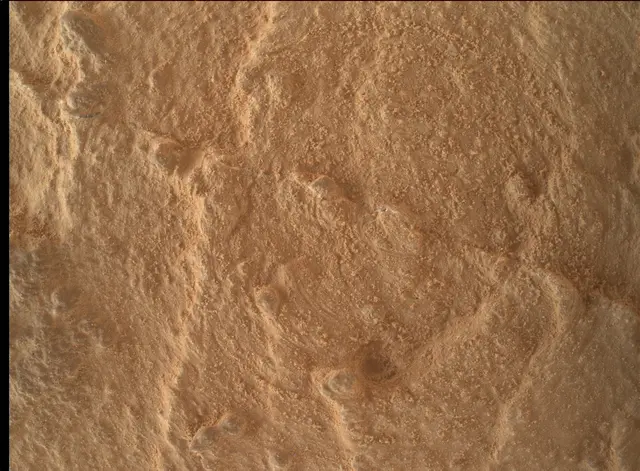 Sol 3916: Mars Hand Lens Imager (MAHLI)