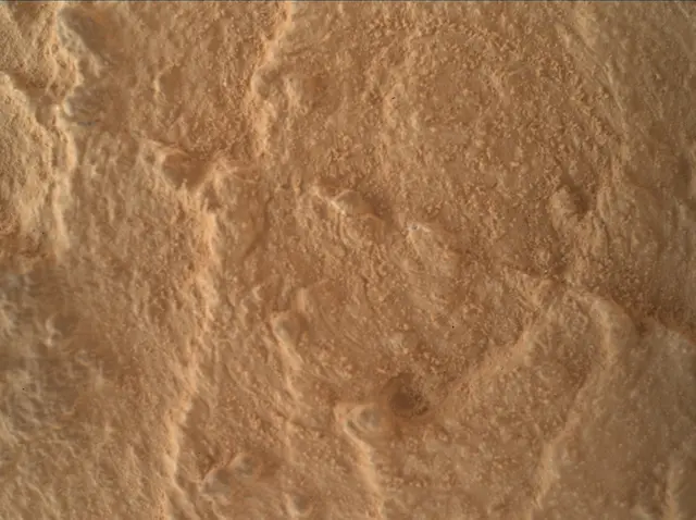 Sol 3916: Mars Hand Lens Imager (MAHLI)