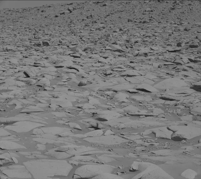 Sol 3917: Mast Camera (Mastcam)