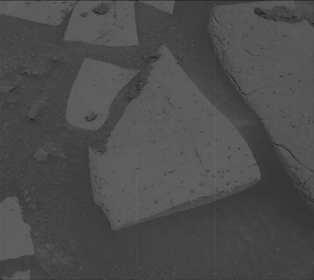 Sol 3917: Mast Camera (Mastcam)