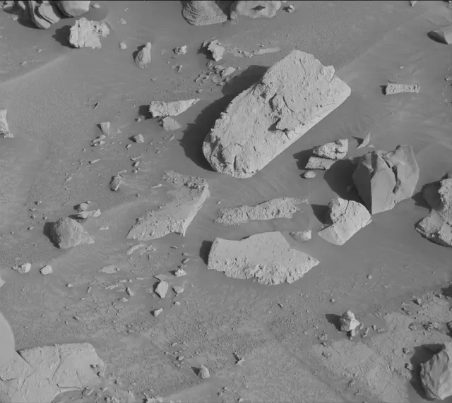 Sol 3917: Mast Camera (Mastcam)