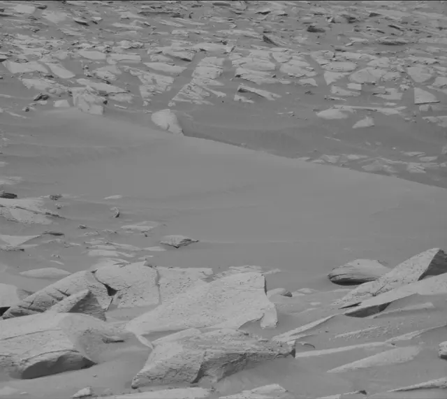 Sol 3917: Mast Camera (Mastcam)