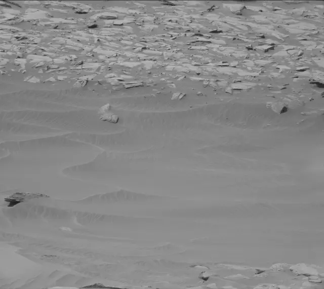 Sol 3917: Mast Camera (Mastcam)