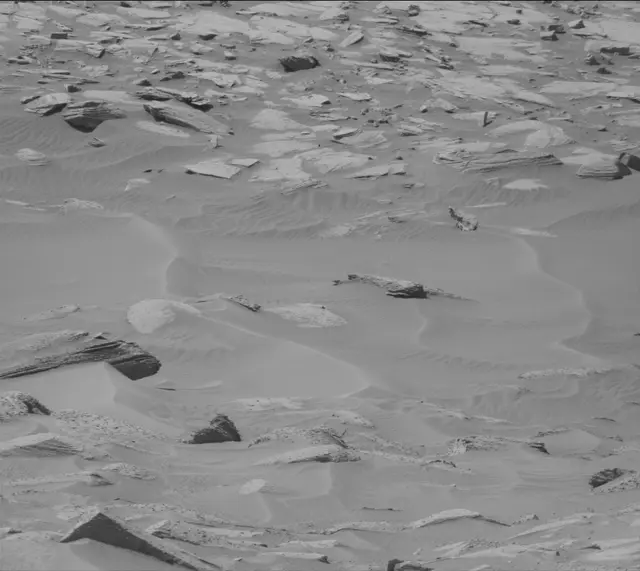 Sol 3917: Mast Camera (Mastcam)