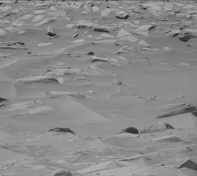 Sol 3917: Mast Camera (Mastcam)