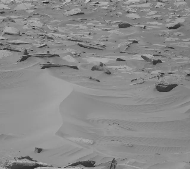Sol 3917: Mast Camera (Mastcam)
