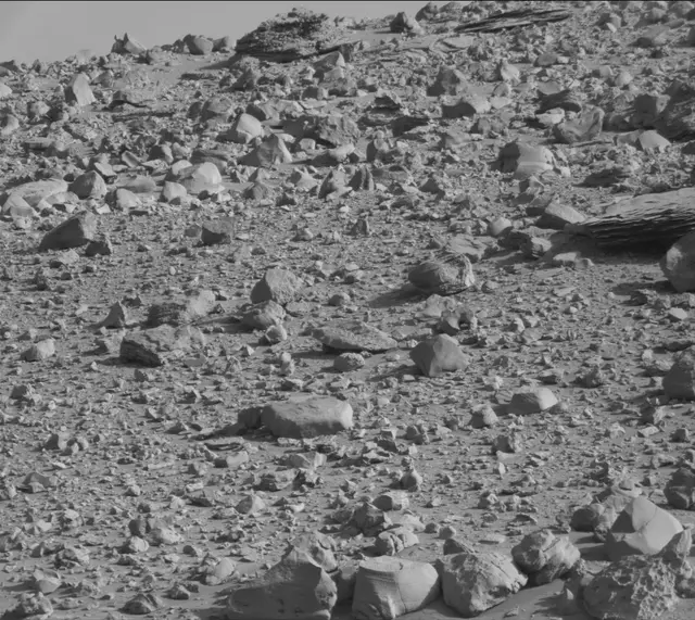 Sol 3917: Mast Camera (Mastcam)