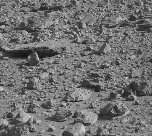 Sol 3917: Mast Camera (Mastcam)