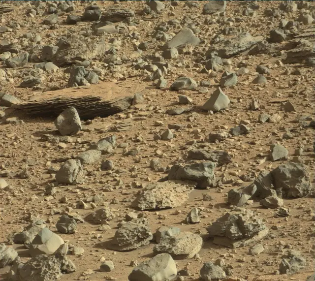 Sol 3917: Mast Camera (Mastcam)