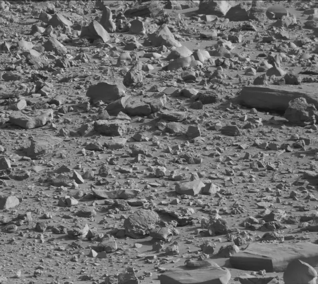 Sol 3917: Mast Camera (Mastcam)