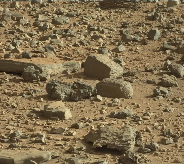 Sol 3917: Mast Camera (Mastcam)