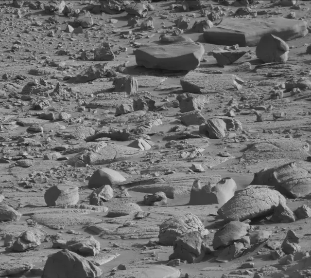 Sol 3917: Mast Camera (Mastcam)