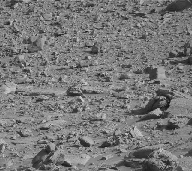 Sol 3917: Mast Camera (Mastcam)