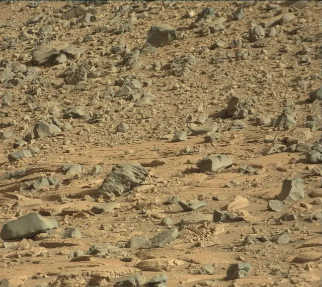 Sol 3917: Mast Camera (Mastcam)