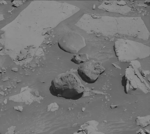 Sol 3919: Mast Camera (Mastcam)