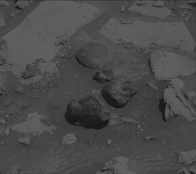 Sol 3919: Mast Camera (Mastcam)