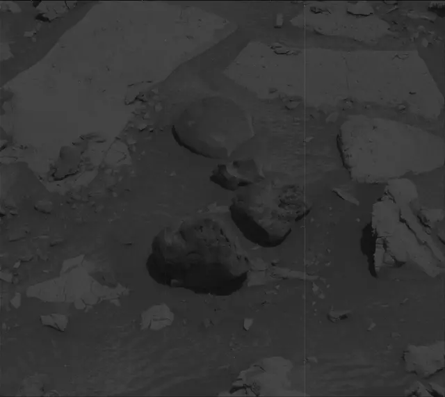Sol 3919: Mast Camera (Mastcam)