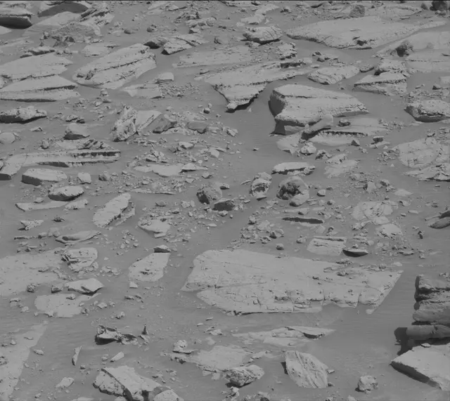 Sol 3919: Mast Camera (Mastcam)