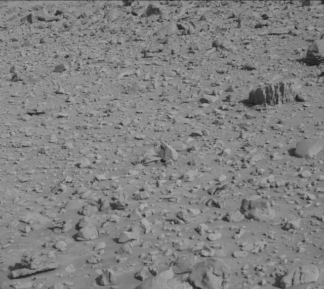 Sol 3919: Mast Camera (Mastcam)