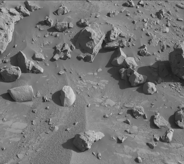 Sol 3919: Mast Camera (Mastcam)
