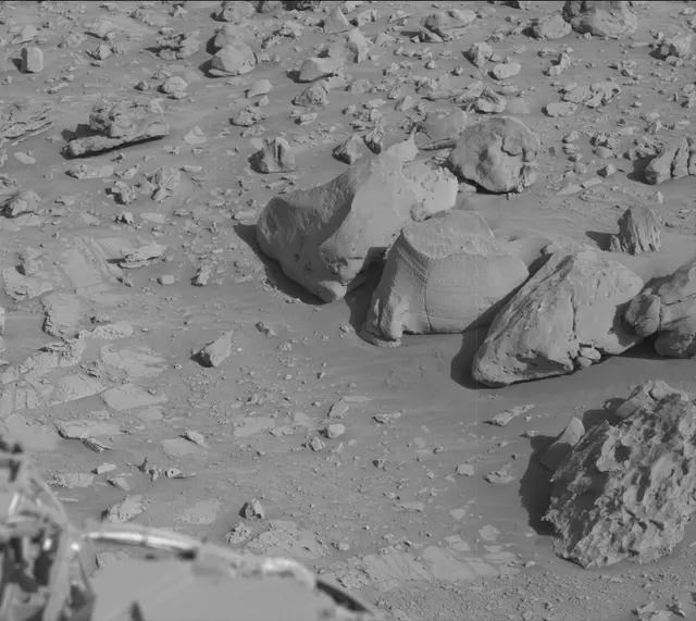 Sol 3919: Mast Camera (Mastcam)