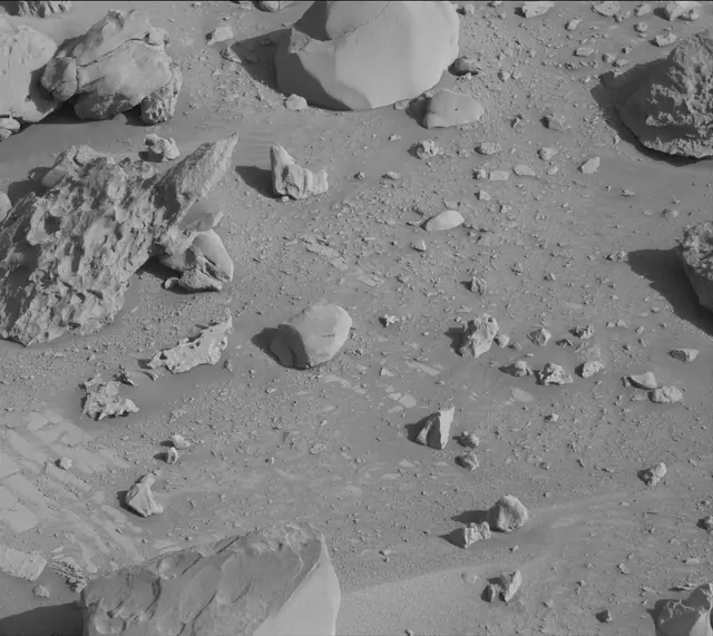 Sol 3919: Mast Camera (Mastcam)