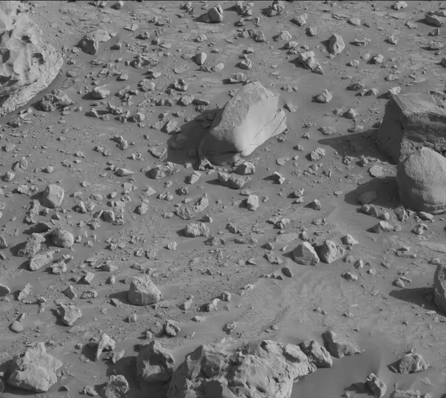 Sol 3919: Mast Camera (Mastcam)