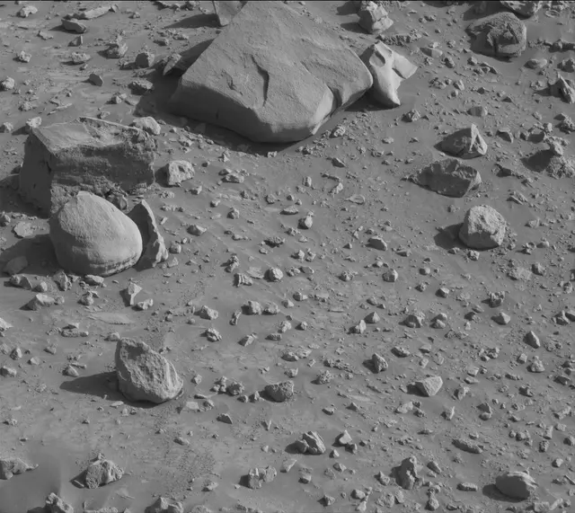 Sol 3919: Mast Camera (Mastcam)