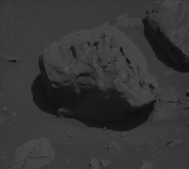 Sol 3919: Mast Camera (Mastcam)
