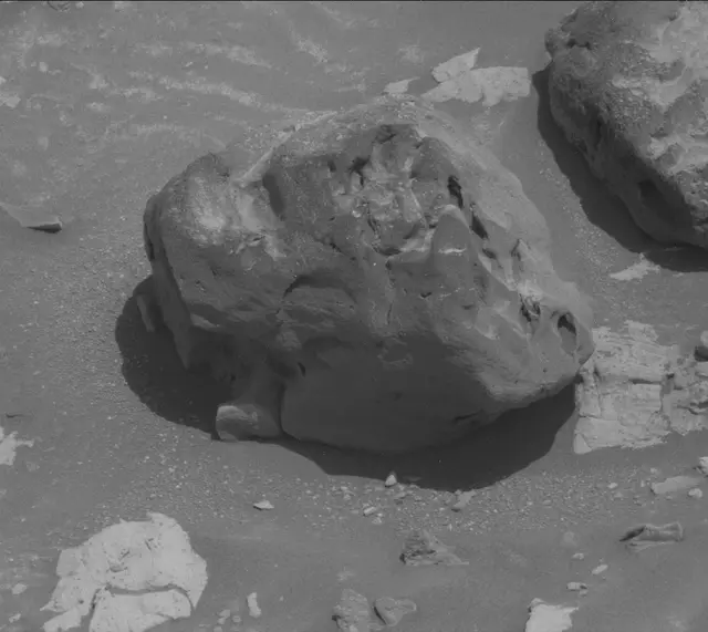 Sol 3919: Mast Camera (Mastcam)