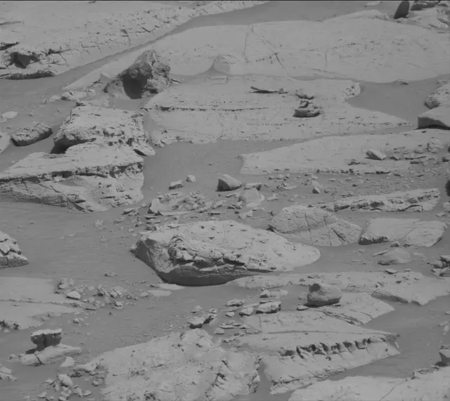 Sol 3919: Mast Camera (Mastcam)