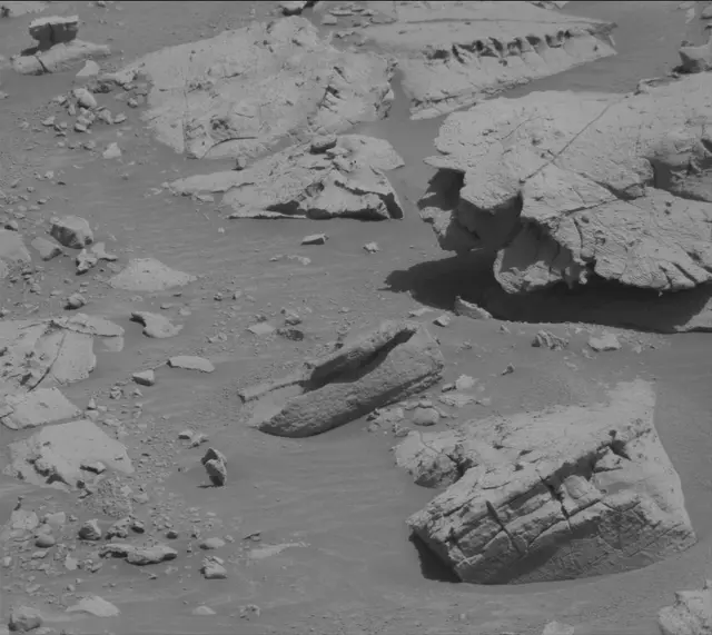 Sol 3919: Mast Camera (Mastcam)