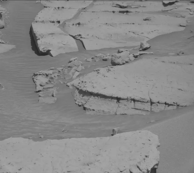 Sol 3919: Mast Camera (Mastcam)