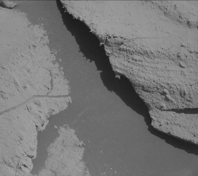 Sol 3919: Mast Camera (Mastcam)