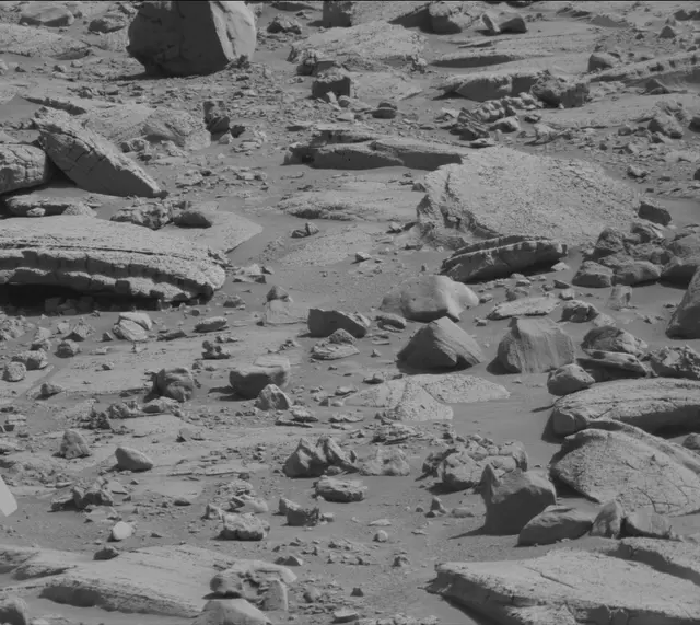 Sol 3919: Mast Camera (Mastcam)