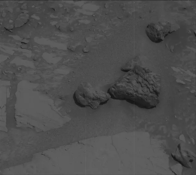 Sol 3921: Mast Camera (Mastcam)