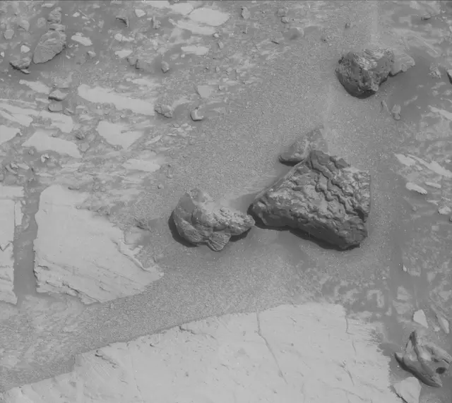 Sol 3921: Mast Camera (Mastcam)