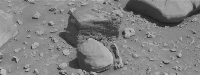 Sol 3921: Mast Camera (Mastcam)