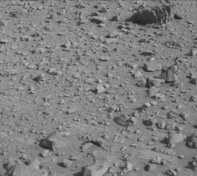 Sol 3921: Mast Camera (Mastcam)