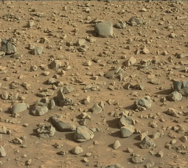 Sol 3921: Mast Camera (Mastcam)