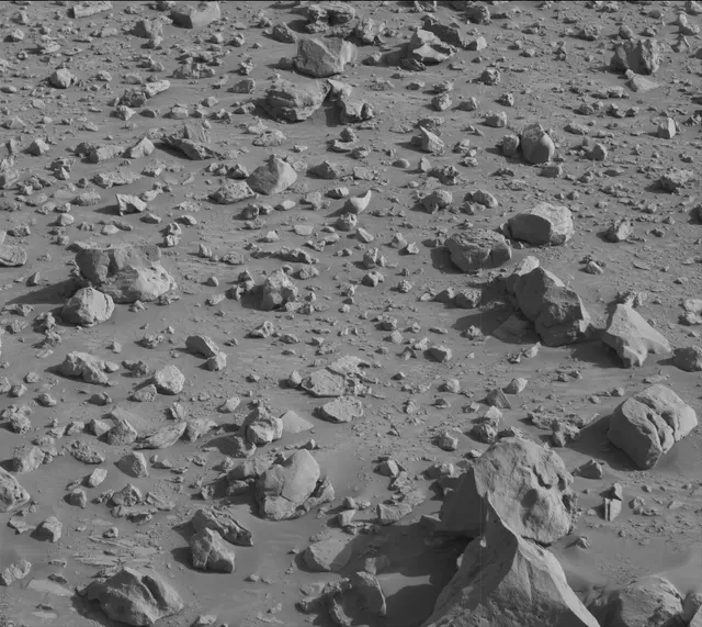 Sol 3921: Mast Camera (Mastcam)
