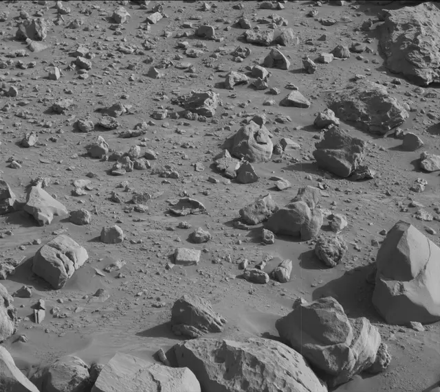 Sol 3921: Mast Camera (Mastcam)