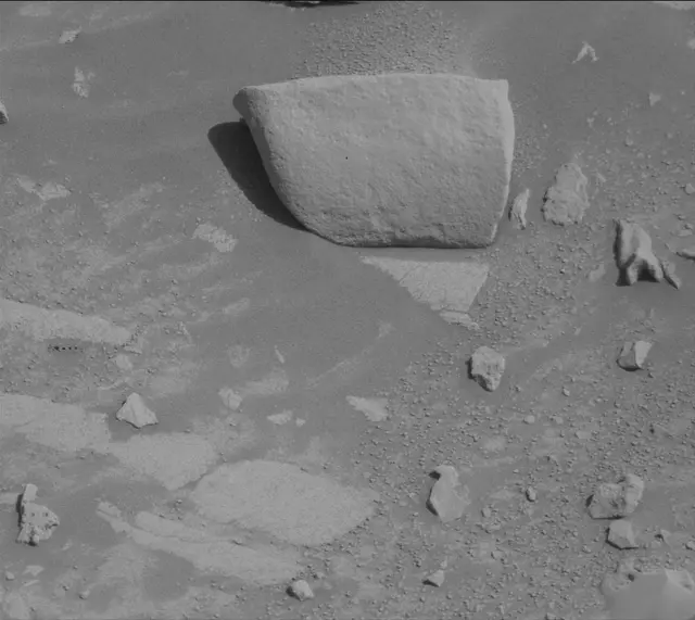 Sol 3921: Mast Camera (Mastcam)