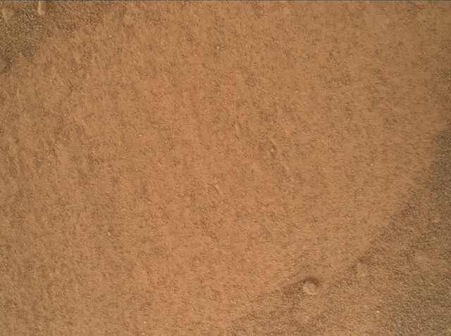 Sol 3921: Mars Hand Lens Imager (MAHLI)