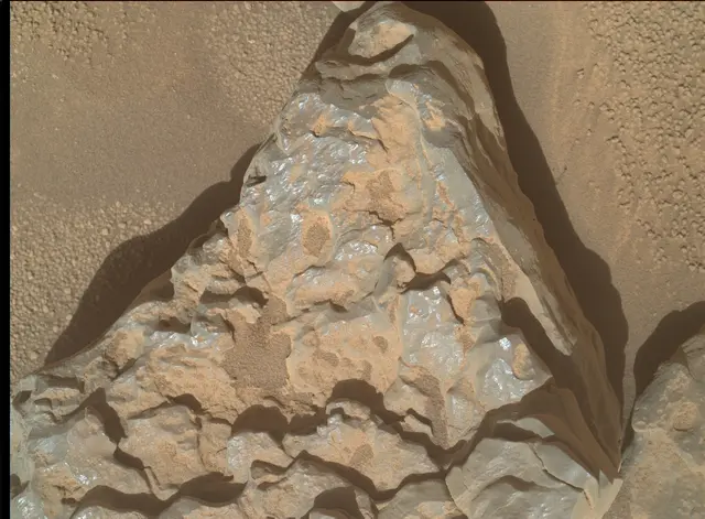 Sol 3921: Mars Hand Lens Imager (MAHLI)