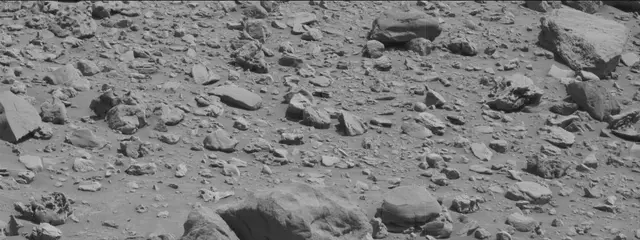 Sol 3923: Mast Camera (Mastcam)