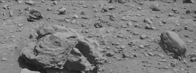 Sol 3923: Mast Camera (Mastcam)