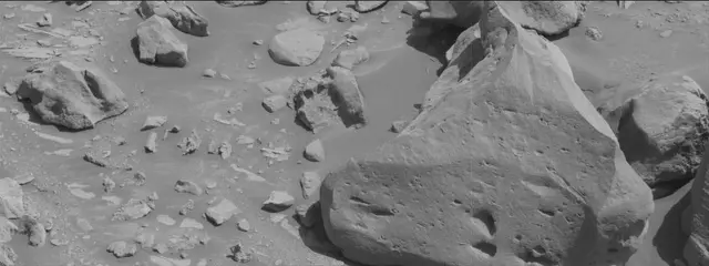 Sol 3923: Mast Camera (Mastcam)