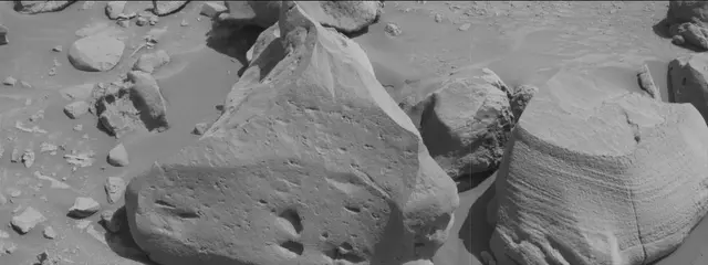 Sol 3923: Mast Camera (Mastcam)